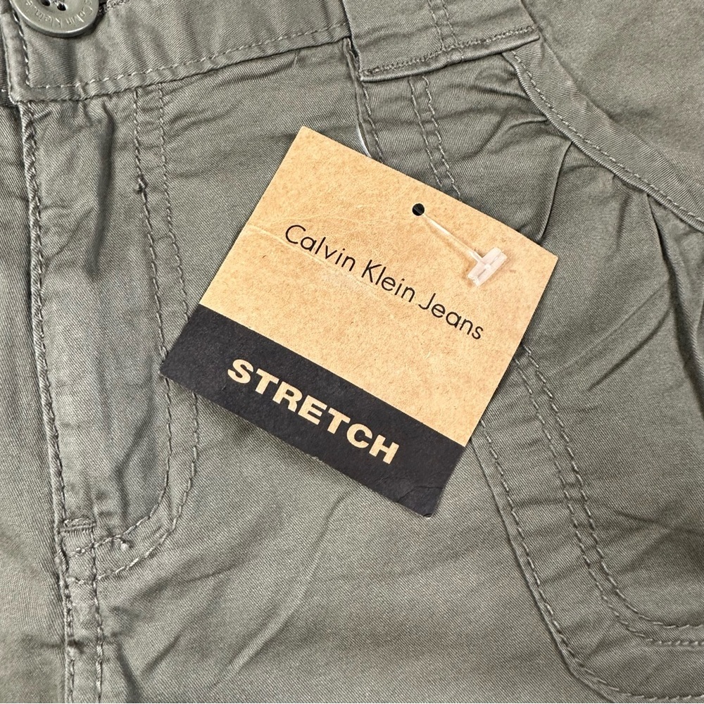 Nwt Calvin Klein Women’s Short Size 8 - Picture 4 of 13